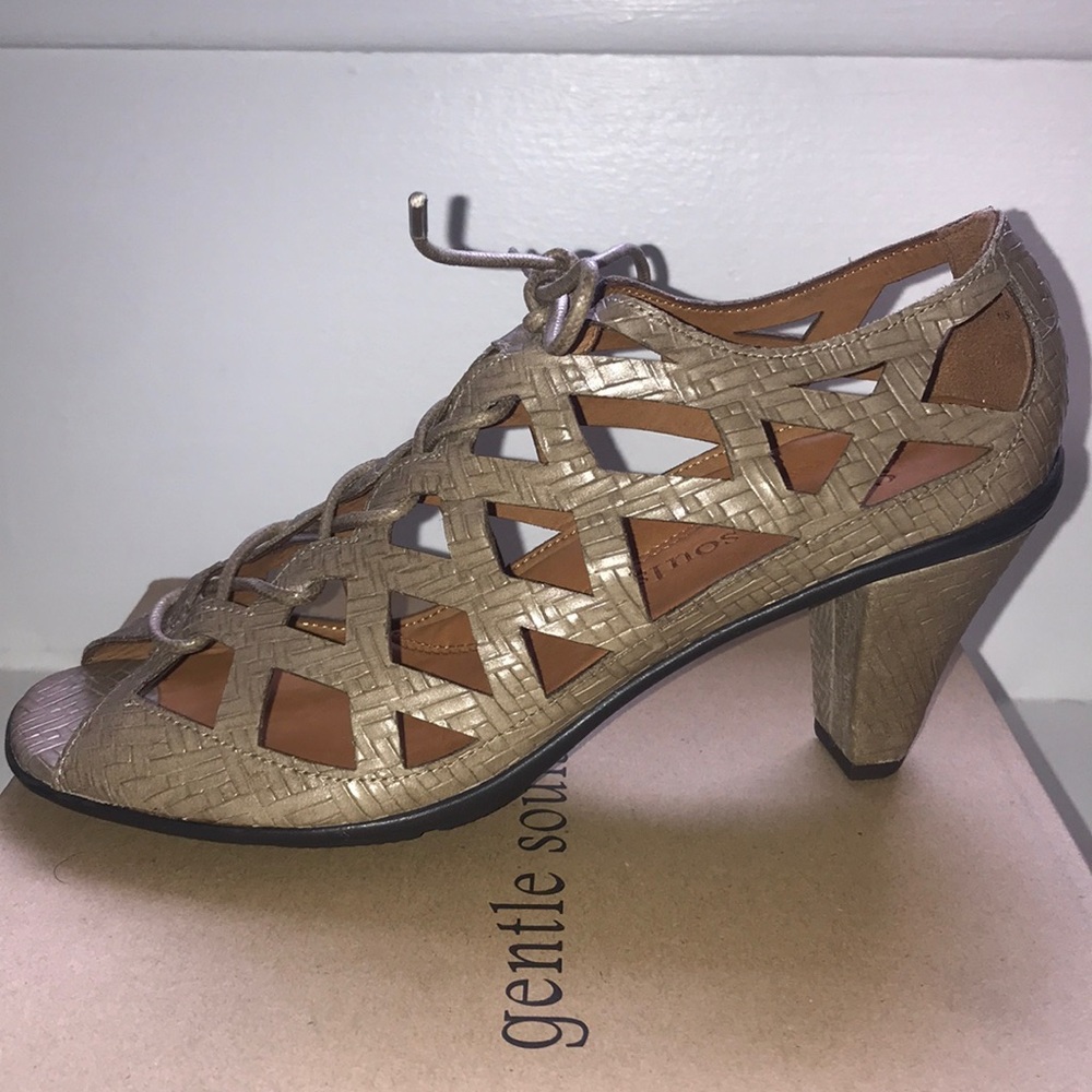 GENTLE SOULS, OKEY DOKEY, TAUPE SANDAL, SZ 7, NWT